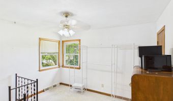 401 N College St, Agency, IA 52530