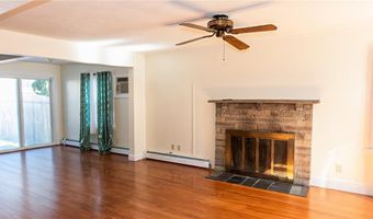 95 Elwyn St, Cranston, RI 02920