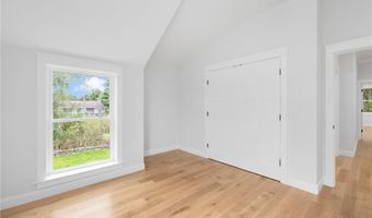 55 Dolphin Ave, Jamestown, RI 02835