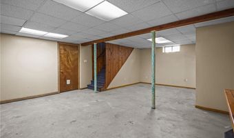 35 Forest Ave, Cumberland, RI 02864