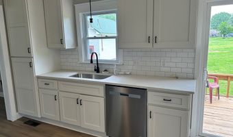 13890 Church St, Atwood, TN 38220