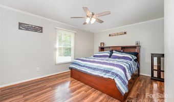 2106 Woodhurst Ln, Albemarle, NC 28001