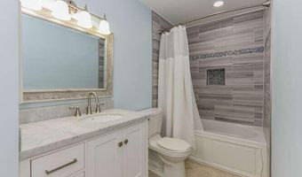 11 Atrium Cir D, Atlantis, FL 33462