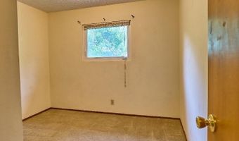 520 Seely Ave, Aromas, CA 95004