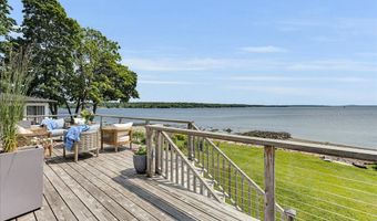48 Ocean St, Belfast, ME 04915