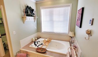 201 LAKE CHARLES Dr, Alpine, AL 35014