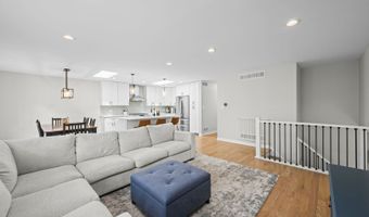 2518 N Ridge Ave, Arlington Heights, IL 60004