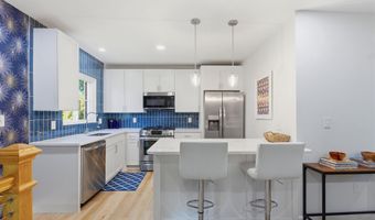 3454 MARTHA CUSTIS Dr, Alexandria, VA 22302