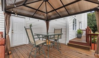 108 Camden Ct, Advance, NC 27006