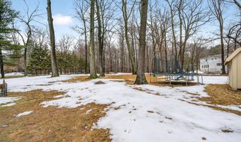 9 Eros Dr, Airmont, NY 10952