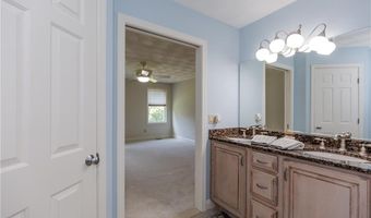 3 Sweet Corn Dr, Cranston, RI 02921
