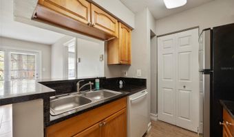241 AFTON Sq 103, Altamonte Springs, FL 32714