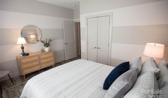 37 S Edgewood Rd, Asheville, NC 28803