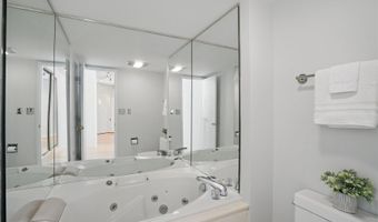 900 N STAFFORD St N 2632, Arlington, VA 22203
