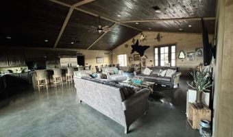90 Mitchell Rd, Batesville, AR 72501