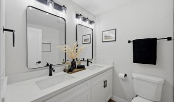 890 W DEL RIO St, Chandler, AZ 85225