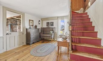 392 High St, Candia, NH 03034