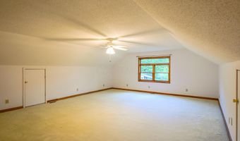 6300 Jonathan Ln, Albany, OH 45710