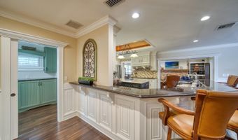 1666 ROBIN HOOD Ln, Clearwater, FL 33764
