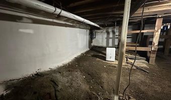 68 Park St, Belfast, ME 04915