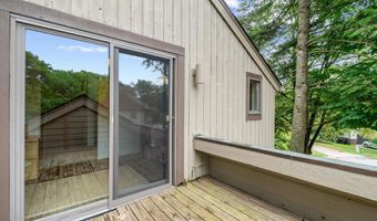 3735 Tremont Ln, Ann Arbor, MI 48105