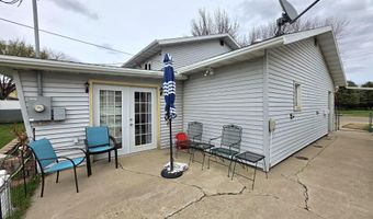 14 S Illinois St, Aberdeen, SD 57401