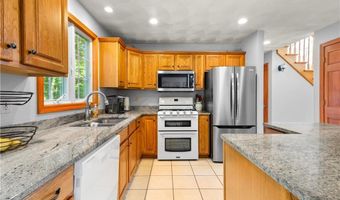 24 Poppy Hill Dr, Johnston, RI 02919