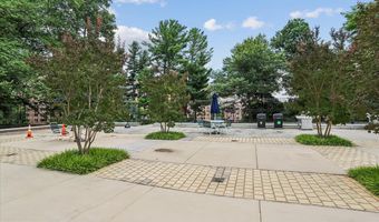 3217 SUTTON Pl NW A, Washington, DC 20016