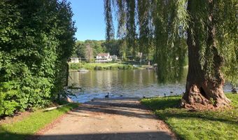 10308 Kenilworth Ave, Algonquin, IL 60102