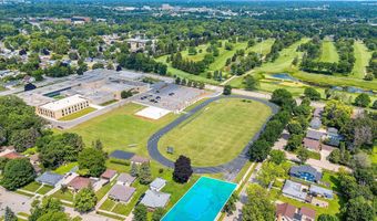 2207 S GREENVIEW St, Appleton, WI 54915