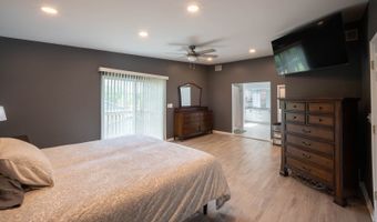 125 Cheri Ln, Antioch, IL 60002