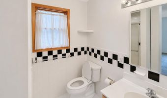 30 ANDREW St, Bayonne, NJ 07002