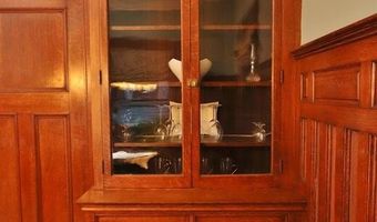 15 McKinley St, Bangor, ME 04401