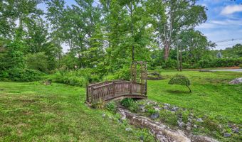 124 Blackberry Hill Rd, Beacon Falls, CT 06403