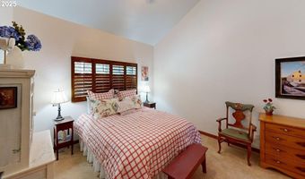 15606 NAPA Ln, Brookings, OR 97415