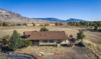 6 Bear Creek Rd, Cody, WY 82414