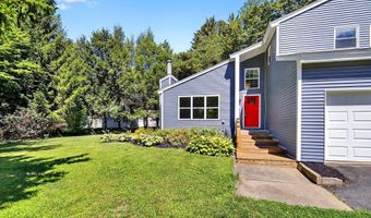 3 N Chestnut Hill Rd, Albany, NY 12211