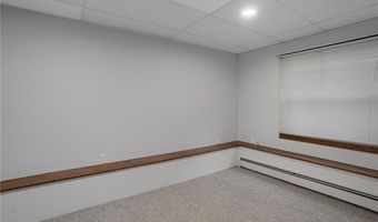 40 Red Oak Dr, Coventry, RI 02816