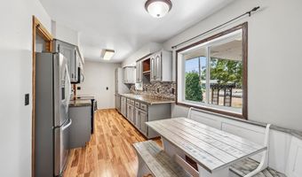 5563 Main Ave NE, Albertville, MN 55301