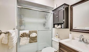 2905 MADALINE Dr, Avenel, NJ 07001