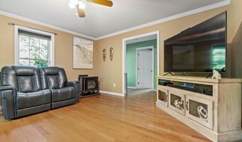 34 Chestnut Dr, Allenstown, NH 03275