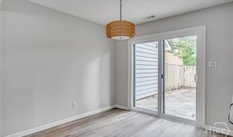 127 Holland Park Cir, Savannah, GA 31419