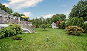 50 Cole St, Jamestown, RI 02835