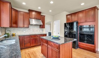 284 Northington Dr, Avon, CT 06001
