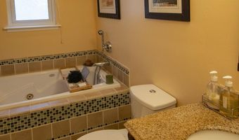 13207 Pinehurst Ave NE, Albuquerque, NM 87111