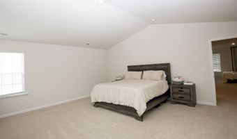 1179 Misty Creek Dr, Aberdeen, NC 28315
