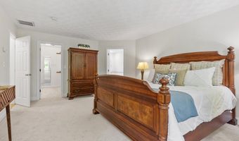 37 Concord Rd, Acton, MA 01720