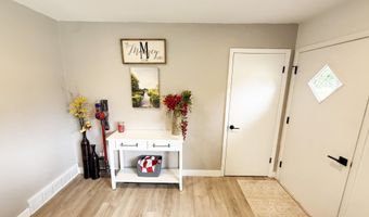 908 NE 10th Ave, Aberdeen, SD 57401