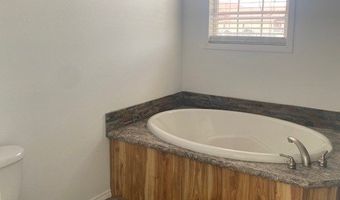 913 SW 1st St, Andrews, TX 79714