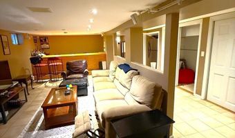 160 L St 1, Boston, MA 02127